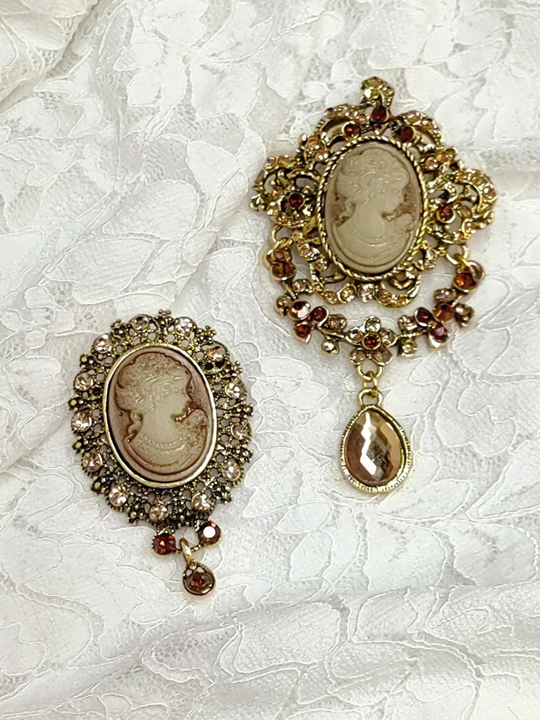 Victorian Queen Brooch - Image 4