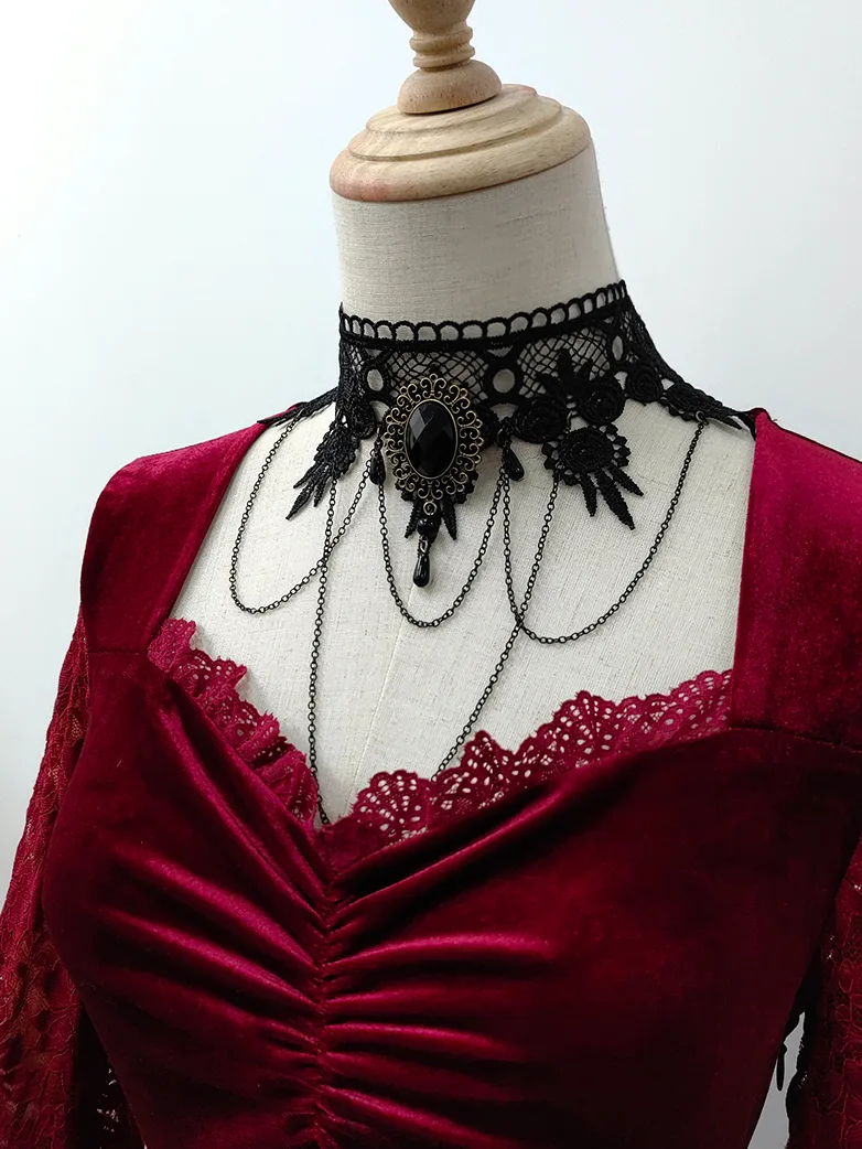 Goth Vampire Lace Choker - Image 3